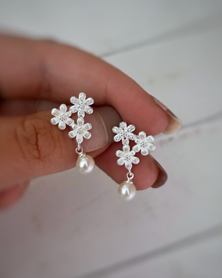 ABPL000540 AROS FLORES CON PERLA
