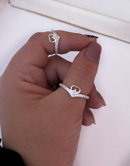 ANIP000501 ANILLO EN V CORAZON CIRCONIA