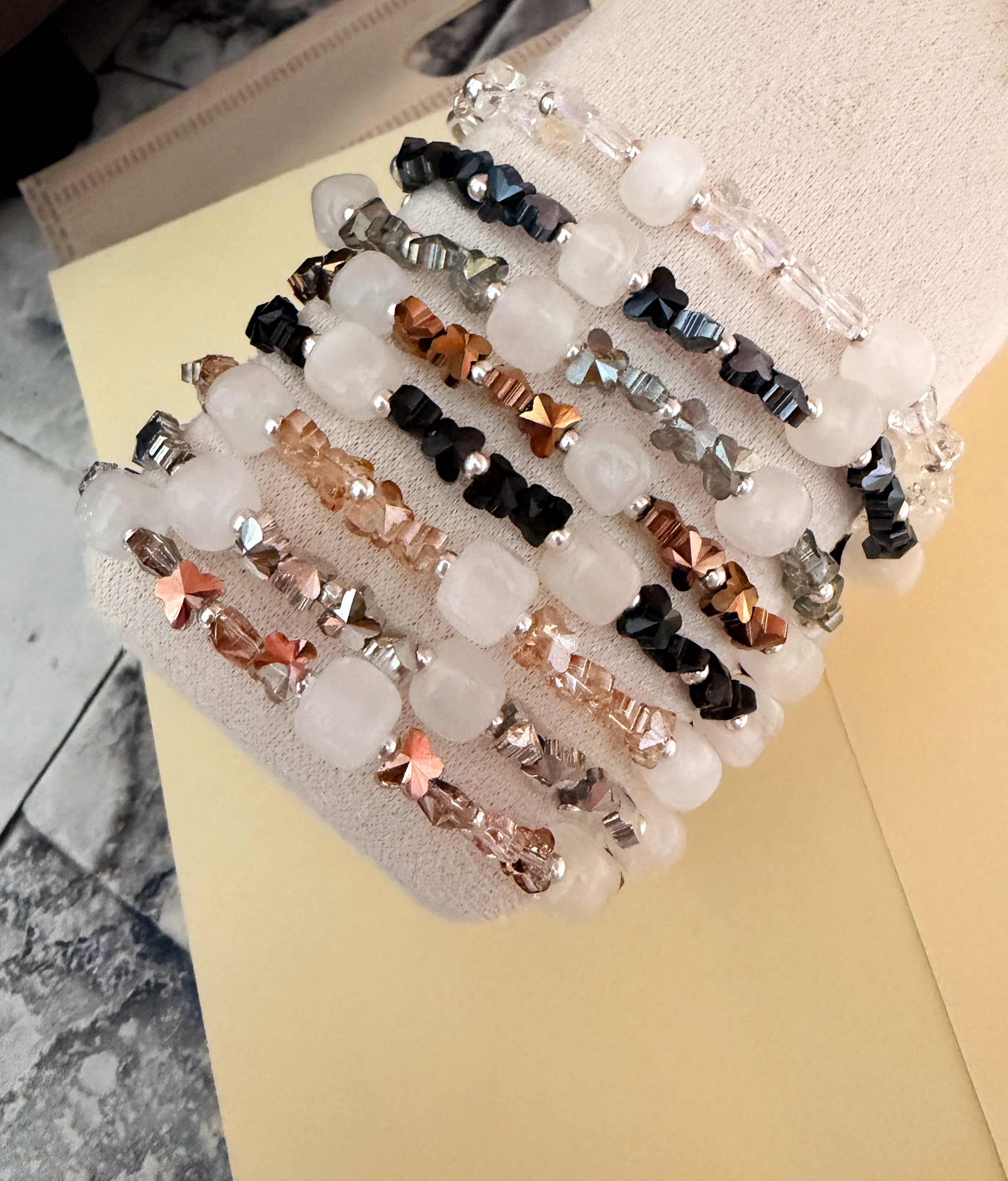 PULSE ONIX Y CRISTAL CHECO MINI MARIPOSA PUPL000713